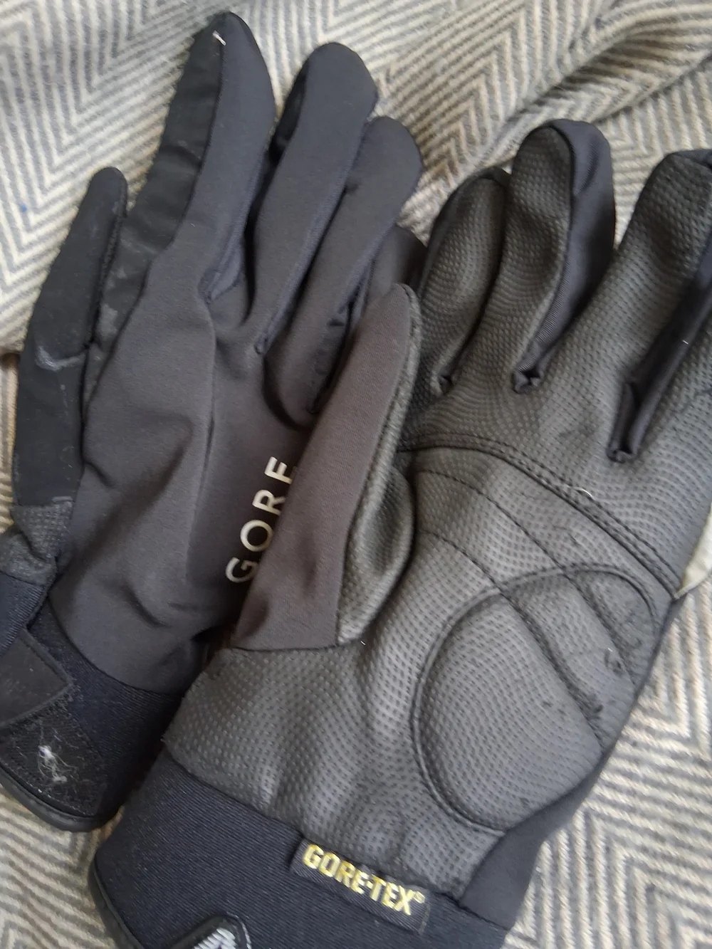 GORE Bike Wear Black Cycling Gloves